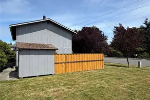 2024 21st St, Bellingham, WA 98225 - Photo 11