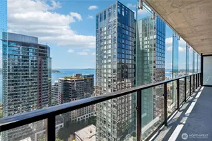 300 Virginia St, Seattle, WA 98121 - Photo 9
