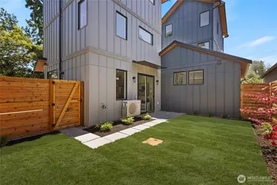 512 N 92nd Street, Seattle, WA 98103 - Photo 33
