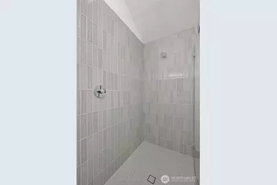512 N 92nd Street, Seattle, WA 98103 - Photo 29