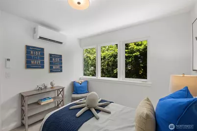 512 N 92nd Street, Seattle, WA 98103 - Photo 17