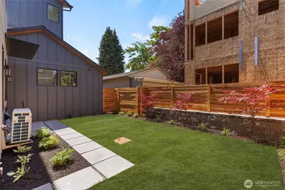 512 N 92nd Street, Seattle, WA 98103 - Photo 31