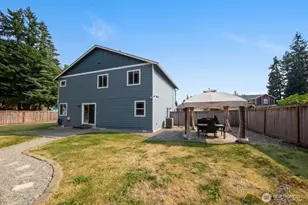301 135th Pl SE, Rainier, WA 98576 - Photo 5