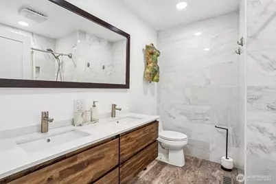 24017 SE 111th Street, Issaquah, WA 98027 - Photo 19