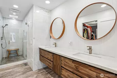24017 SE 111th Street, Issaquah, WA 98027 - Photo 27
