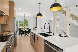 9242 Dayton Ave N, Seattle, WA 98103 - Photo 11