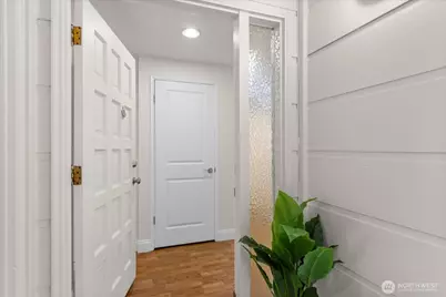 3700 W 25th Place #201, Seattle, WA 98199 - Photo 5