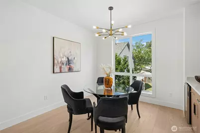 9242 Dayton Avenue N #B, Seattle, WA 98103 - Photo 13