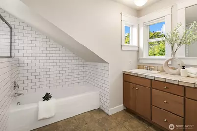 8014 12th Avenue NW, Seattle, WA 98117 - Photo 21