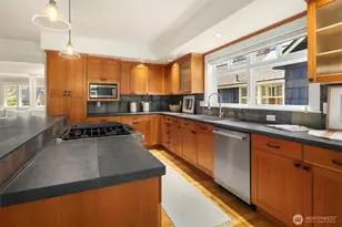 8014 12th Ave NW, Seattle, WA 98117 - Photo 11