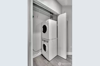 1202 Lakeview Boulevard E #1, Seattle, WA 98102 - Photo 13