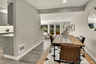 1202 Lakeview Blvd E, Seattle, WA 98102 - Photo 3