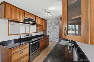 1527 Crestview Dr, Bremerton, WA 98312 - Photo 11