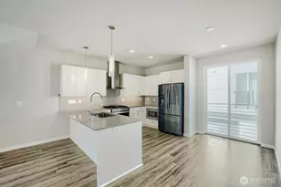 8607 22nd Pl NE, Seattle, WA 98115 - Photo 7
