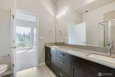 8607 22nd Place NE, Seattle, WA 98115 - Photo 17
