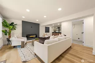 16719 SE 4th Pl, Bellevue, WA 98008 - Photo 23
