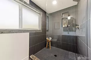 16719 SE 4th Pl, Bellevue, WA 98008 - Photo 19