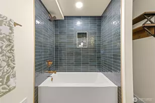 16719 SE 4th Pl, Bellevue, WA 98008 - Photo 27