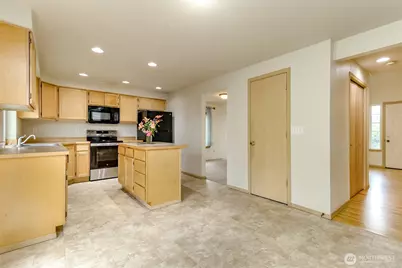 113 5th Avenue SW, Pacific, WA 98047 - Photo 5