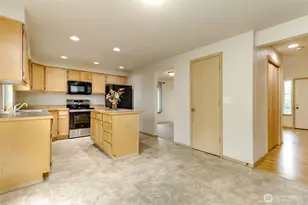 113 5th Ave SW, Pacific, WA 98047 - Photo 5