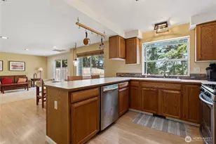 2114 Camas Ave NE, Renton, WA 98056 - Photo 7