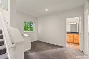 323 N 48th St, Seattle, WA 98103 - Photo 23