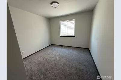 1576 6th Street SE, East Wenatchee, WA 98802 - Photo 3