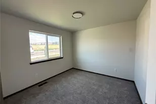 1576 6th St SE, East Wenatchee, WA 98802 - Photo 5
