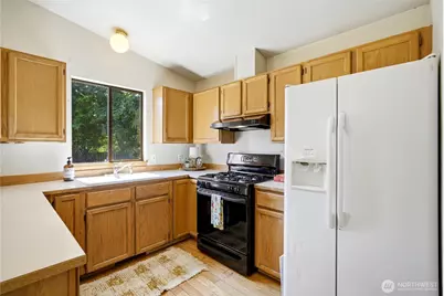 300 Butte Place, Pacific, WA 98047 - Photo 13