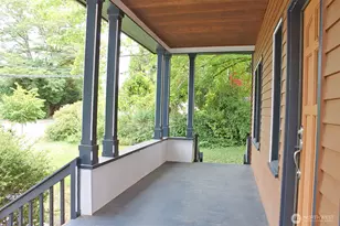 409 NE 95th St, Seattle, WA 98115 - Photo 11