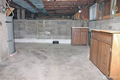 409 NE 95th  Street, Seattle, WA 98115 - Photo 27