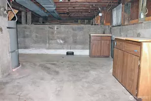 409 NE 95th St, Seattle, WA 98115 - Photo 27