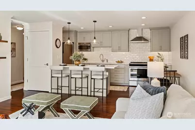 733 Lake Street S #301, Kirkland, WA 98033 - Photo 15