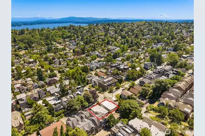 201 26th Avenue E, Seattle, WA 98112 - Photo 17