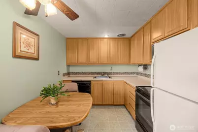 201 26th Avenue E, Seattle, WA 98112 - Photo 9