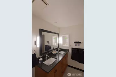 6804 47th Avenue E, Tacoma, WA 98443 - Photo 7