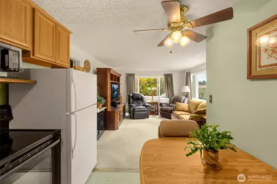 205 26th Avenue E, Seattle, WA 98112 - Photo 3