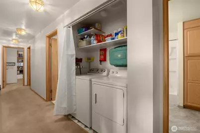 205 26th Avenue E, Seattle, WA 98112 - Photo 9