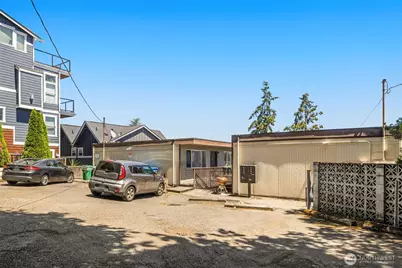 205 26th Avenue E, Seattle, WA 98112 - Photo 25