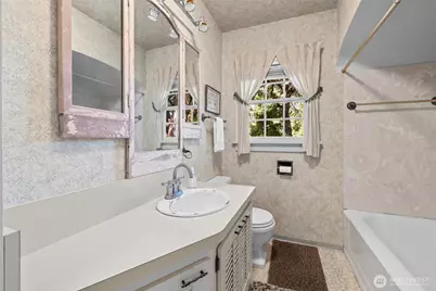 579 SE Ely Street, Oak Harbor, WA 98277 - Photo 17