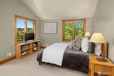 3824 Evanston Avenue N #11, Seattle, WA 98103 - Photo 21