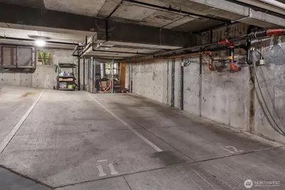 3824 Evanston Avenue N #11, Seattle, WA 98103 - Photo 31