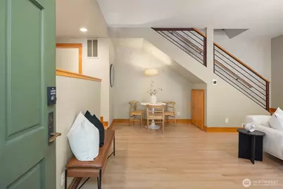 3824 Evanston Avenue N #11, Seattle, WA 98103 - Photo 5