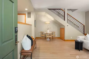 3824 Evanston Ave N, Seattle, WA 98103 - Photo 5