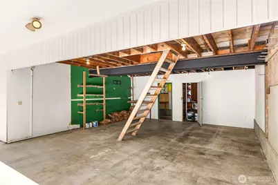 676 Park Avenue NE, Bainbridge Island, WA 98110 - Photo 31