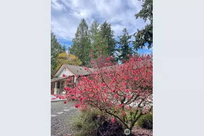 676 Park Avenue NE, Bainbridge Island, WA 98110 - Photo 35