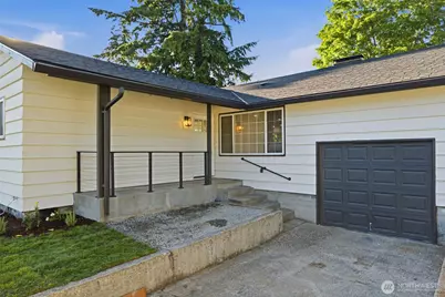 1023 115th Street S, Tacoma, WA 98444 - Photo 3