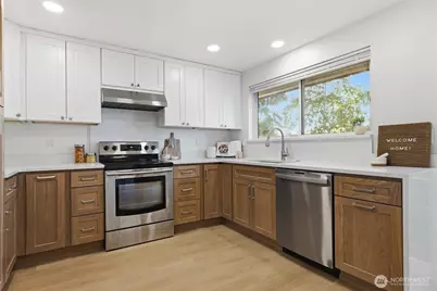 1023 115th Street S, Tacoma, WA 98444 - Photo 9
