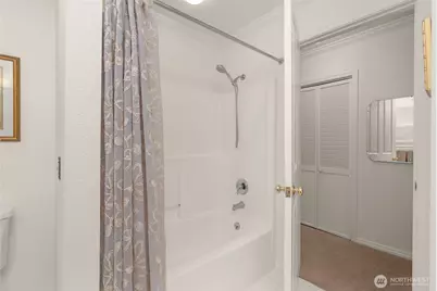 4923 Sunrise Beach Road NW, Olympia, WA 98502 - Photo 11