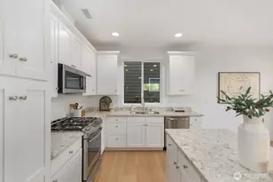 12317 23rd Dr SE, Everett, WA 98208 - Photo 13